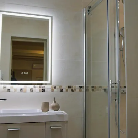 לינה וארוחת בוקר Le Clos De